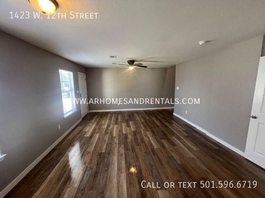 1423 W 12th St - Photo 2 of 11