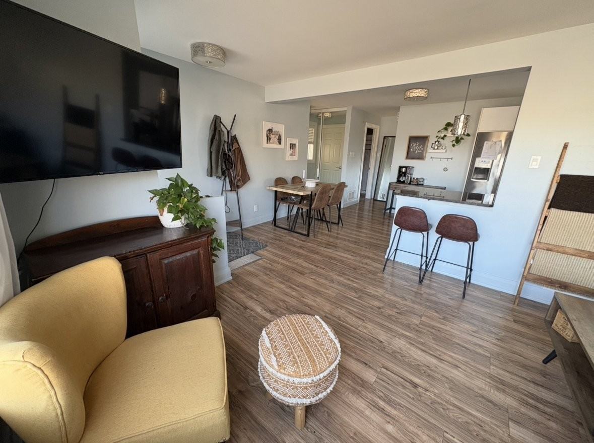 388 Winston Ave - Photo 5 of 22