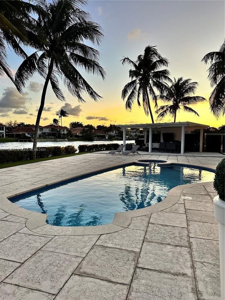 6801 Nw 113th Ct - Photo 6 of 40