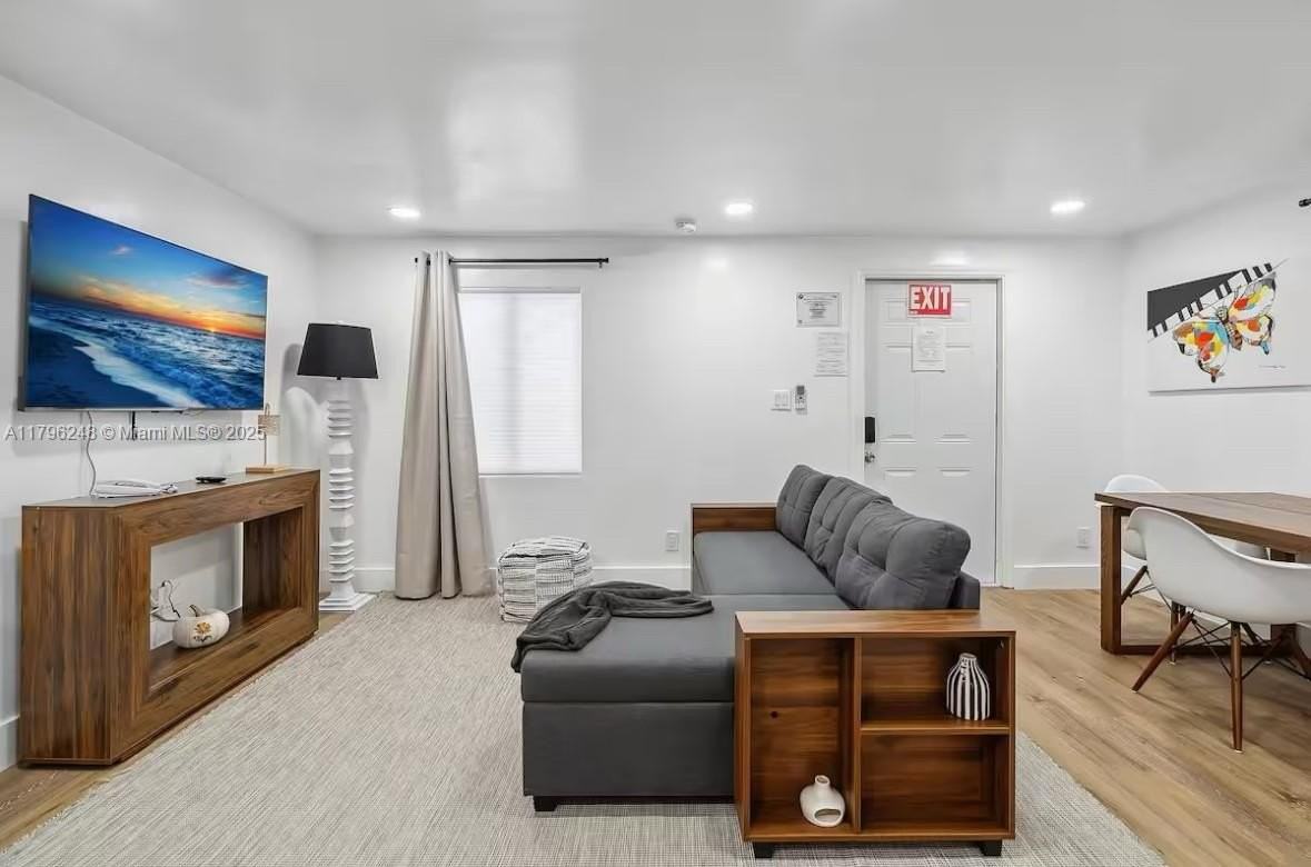 310 Oregon St #3 - Photo 7 of 17