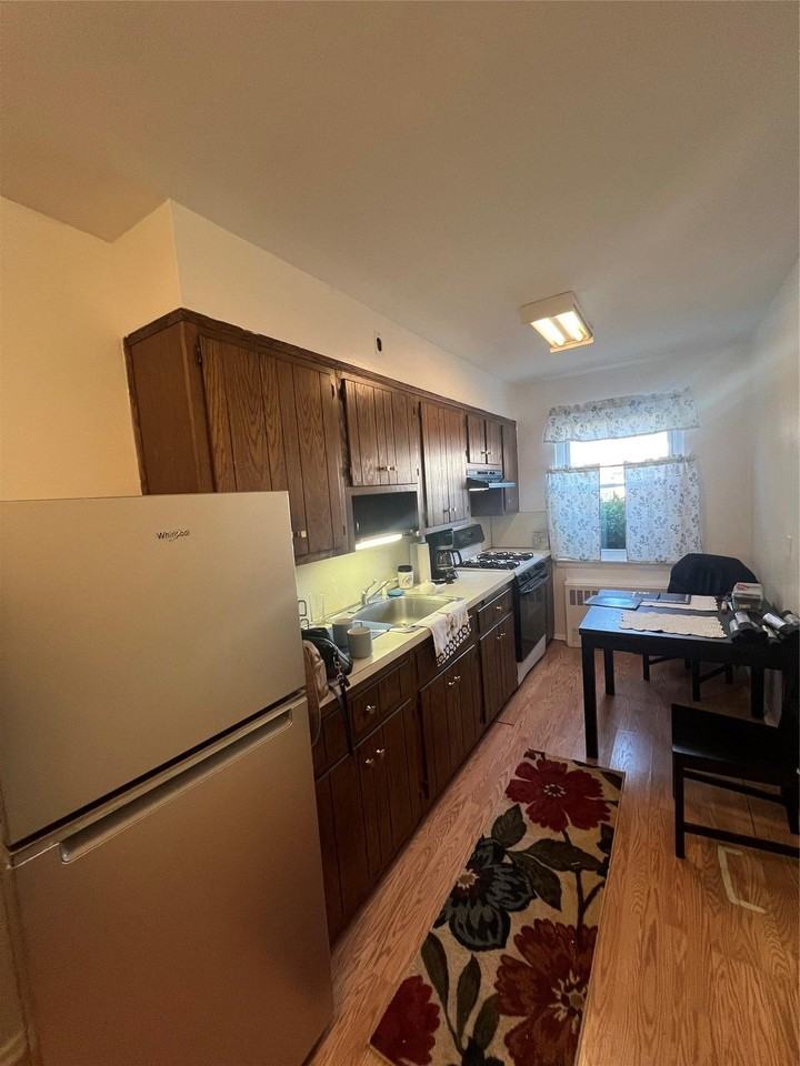 4120 210th St #1 - Photo 4 of 17