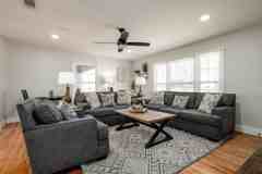 325 League St S - Photo 1 of 1