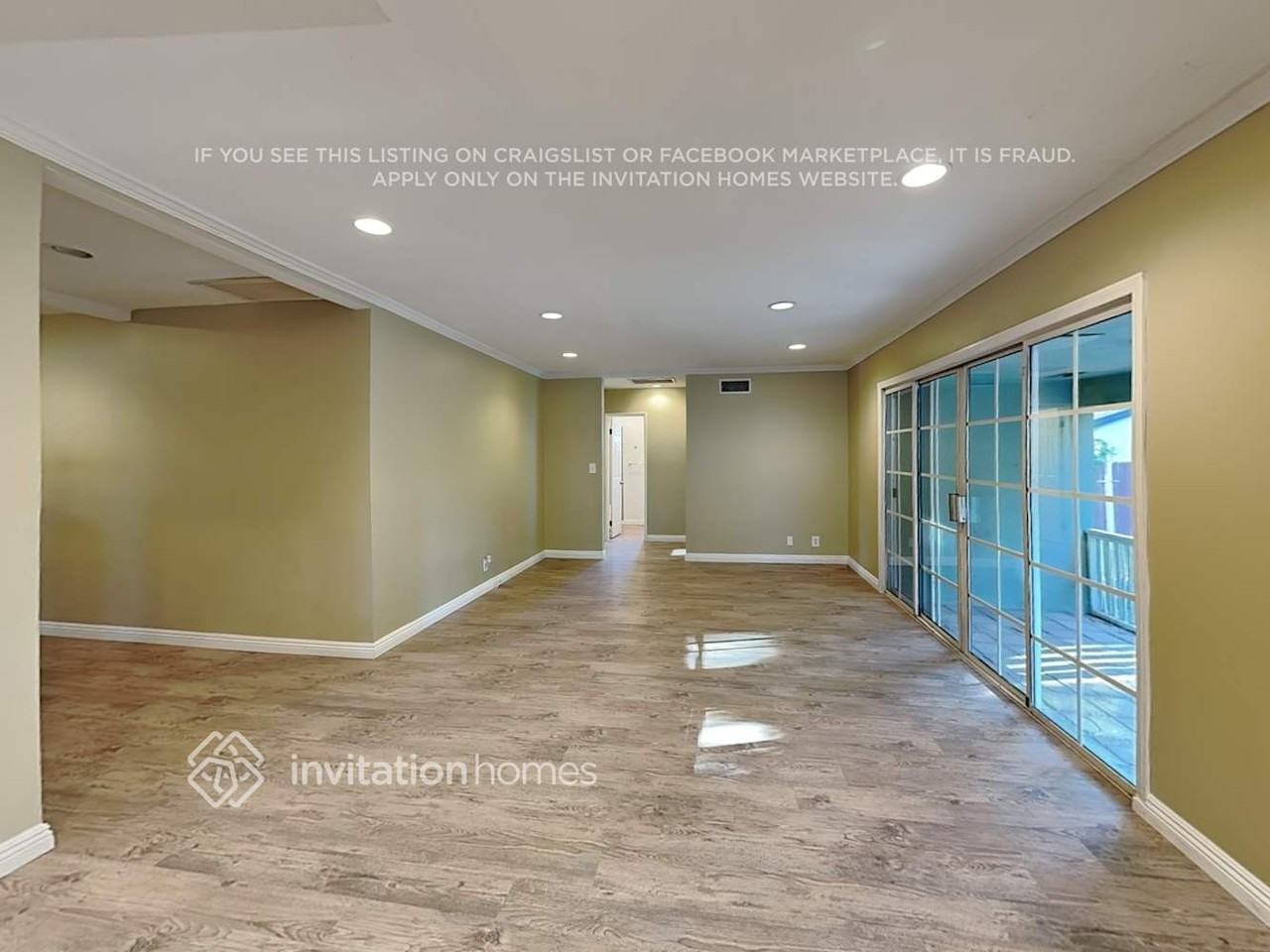 7327 Newcastle Ave - Photo 4 of 14