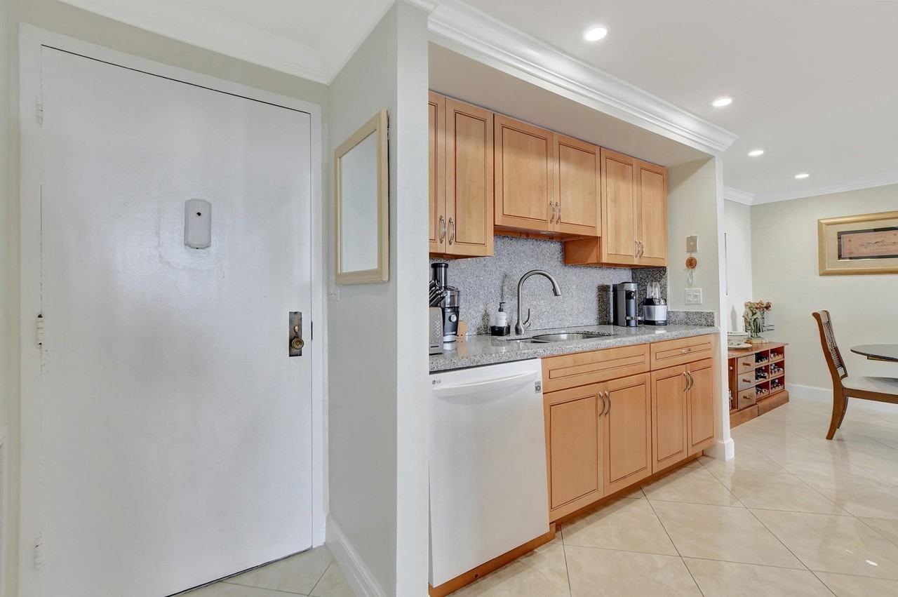 2121 North Ocean Boulevard #1405E - Photo 5 of 50