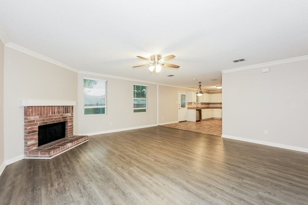 3904 Foxhound Ln - Photo 4 of 17