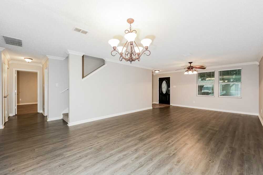 3904 Foxhound Ln - Photo 5 of 17