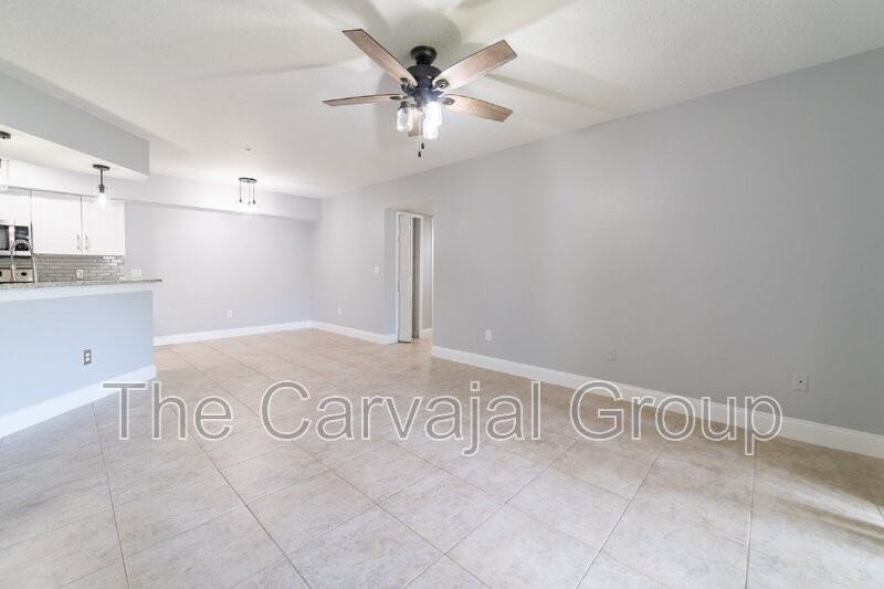 725 Crest Pines Dr #417 - Photo 7 of 33