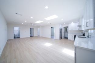 206 W Broadbent Dr - Photo 1 of 1