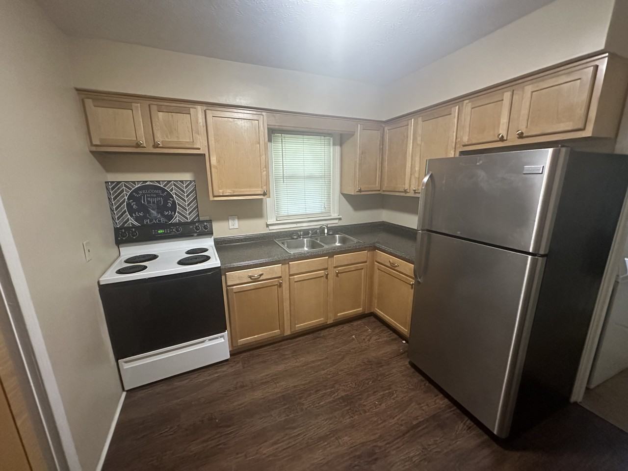 10308 La Plaza Ave #1 - Photo 7 of 12