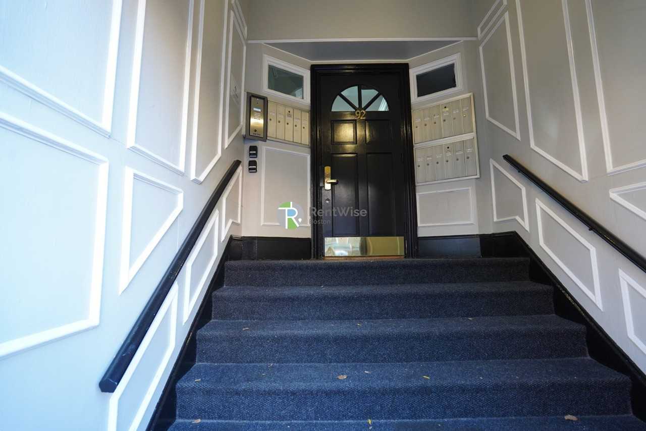 92 Charles St #22 - Photo 2 of 5