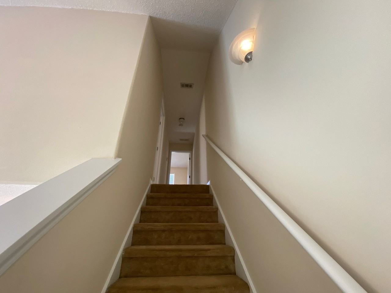 224 Bridgewater Circle - Photo 7 of 10