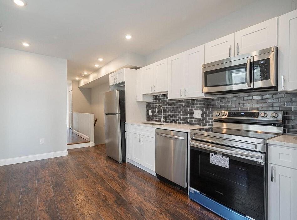 1135 West Somerset Street - Photo 3 of 6