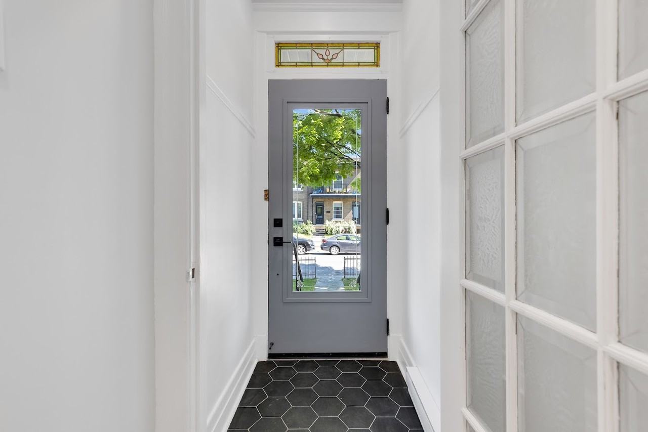 302 Rue Manning - Photo 3 of 22