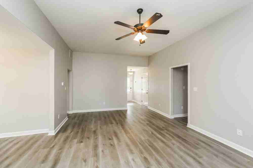 7898 Ironwood Dr - Photo 5 of 17