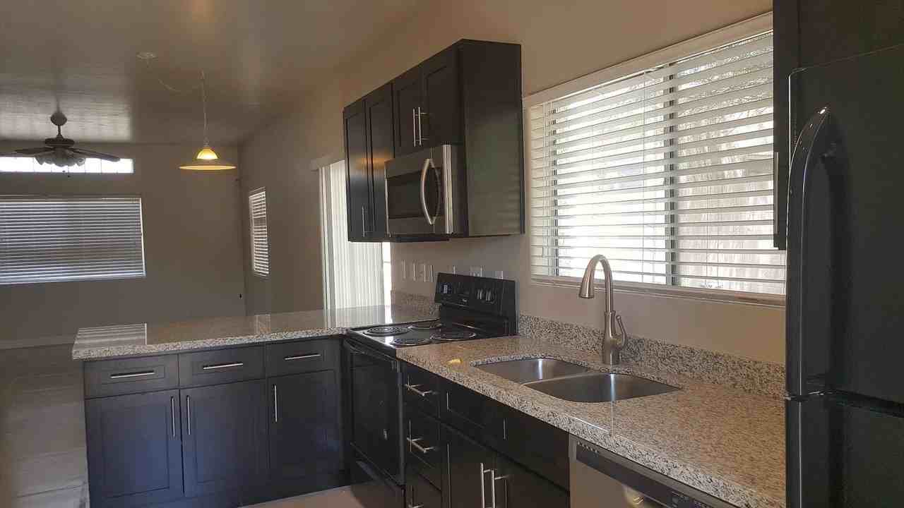 2862 North Tyndall Avenue #2 - Photo 4 of 15