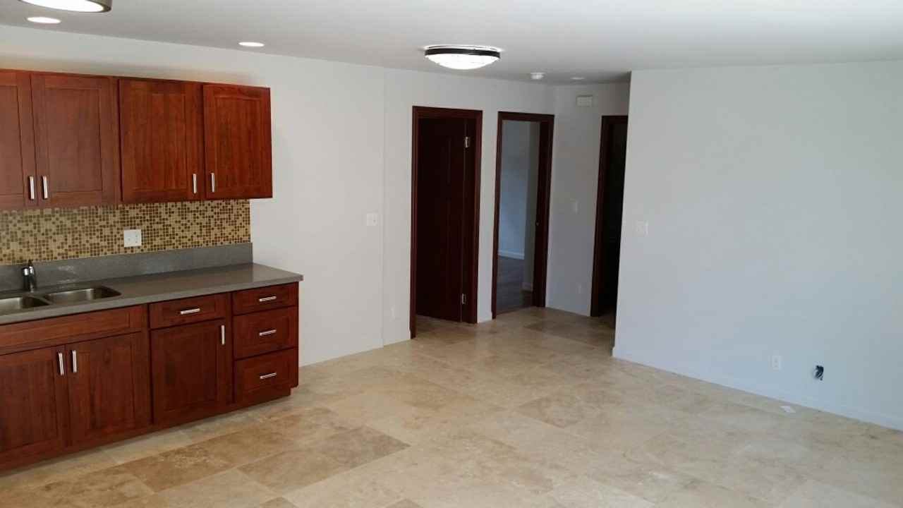 1427 16th Ave #A - Photo 3 of 9