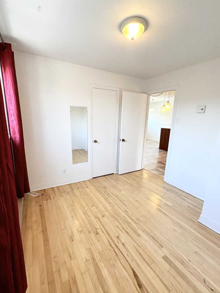 716 Rue de Brest - Photo 2 of 13