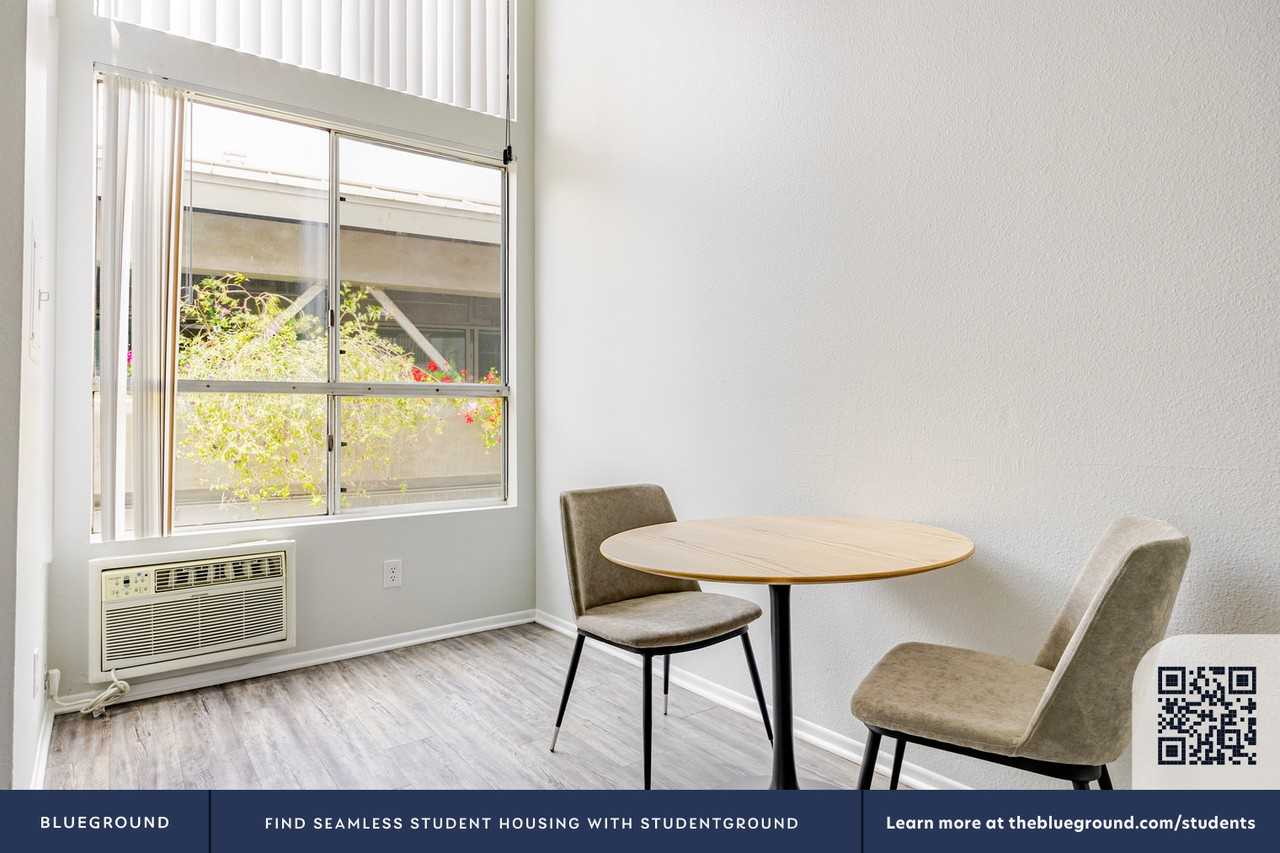 641 Gayley Ave #1331 - Photo 7 of 18