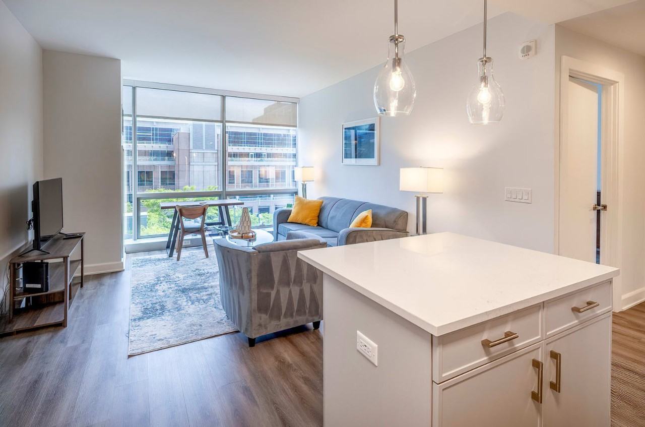 405 Atlantic St #1050387P - Photo 4 of 12