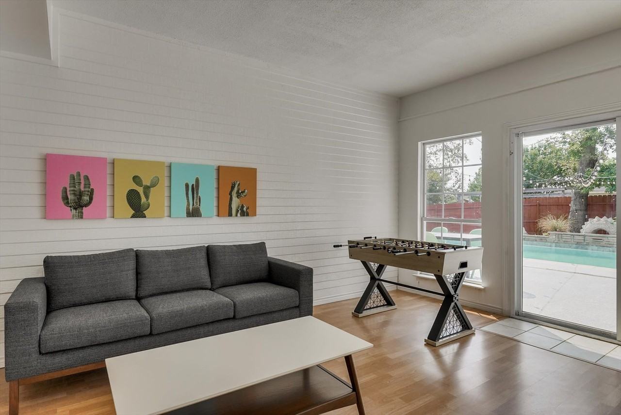 7701 Ridgeway Ct #1224132P - Photo 3 of 46