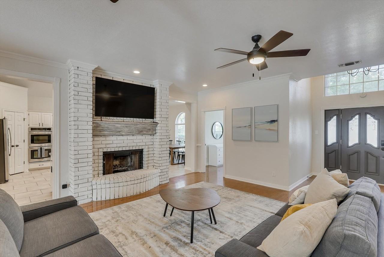 7701 Ridgeway Ct #1224132P - Photo 5 of 46