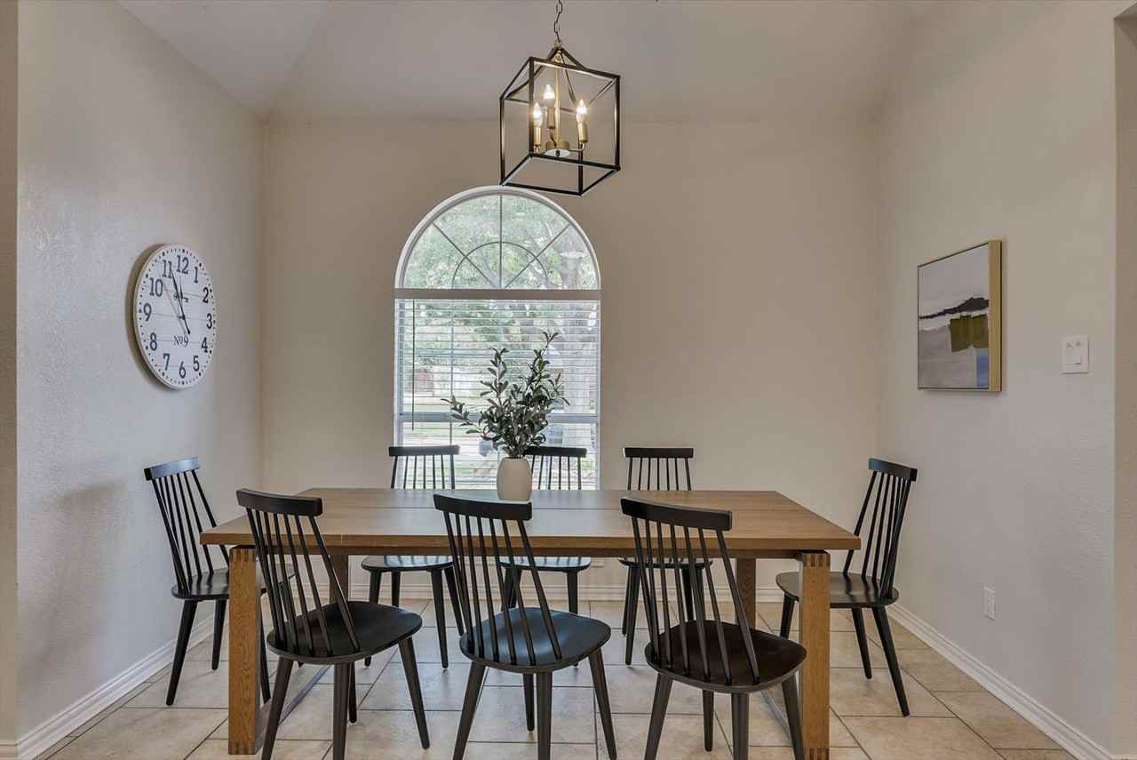 7701 Ridgeway Ct #1224132P - Photo 7 of 46