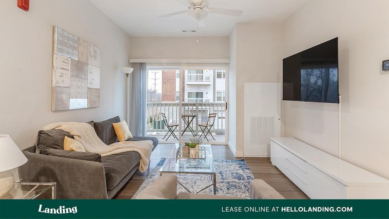 8900 Archer Ave - Photo 3 of 50