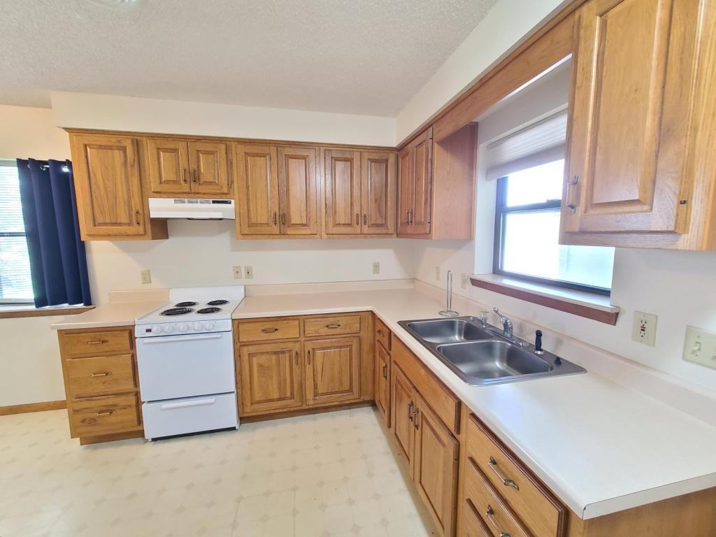 16924 Amstutz Rd - Photo 5 of 16