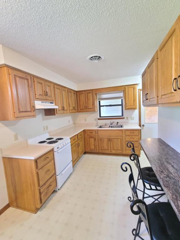 16924 Amstutz Rd - Photo 6 of 16