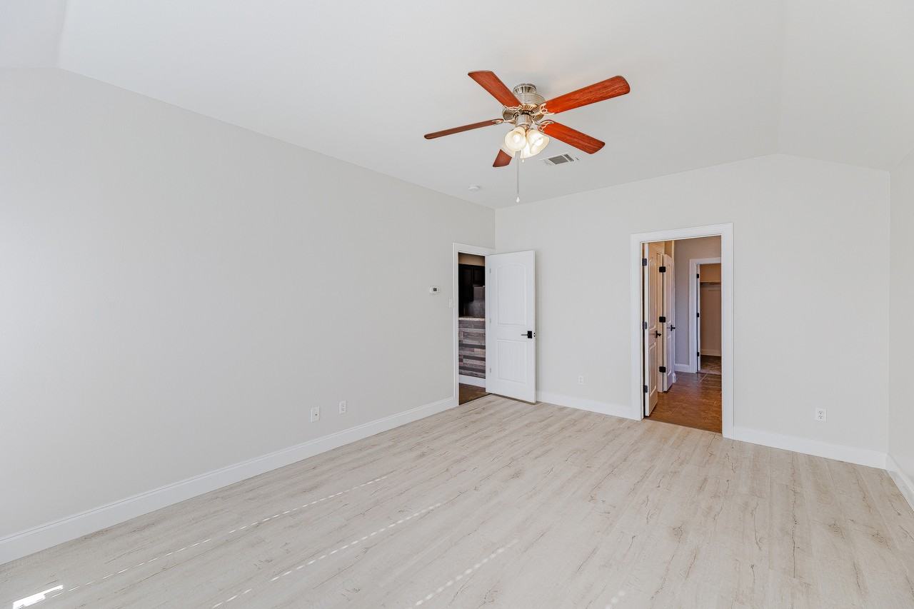 2805 Marsha Ln #14688501 - Photo 6 of 32