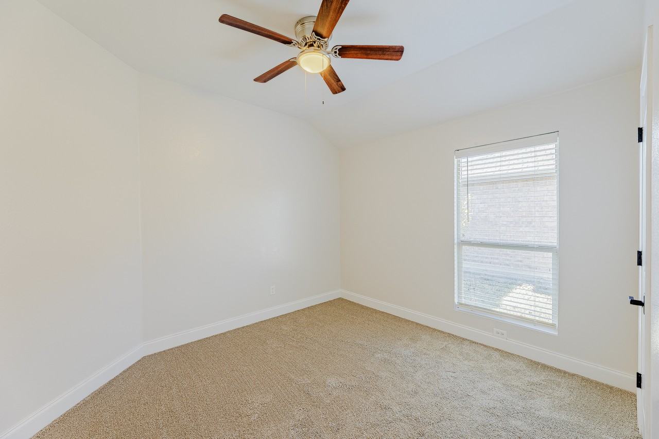 2805 Marsha Ln #14688501 - Photo 5 of 32