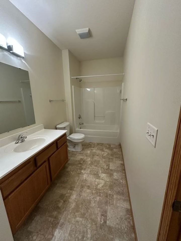 Stratford Place - Photo 2 of 24