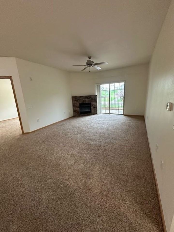 Stratford Place - Photo 3 of 24