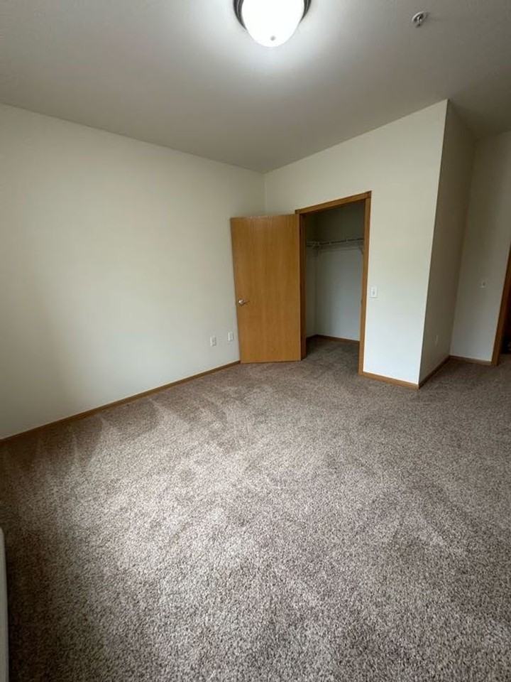 Stratford Place - Photo 6 of 24