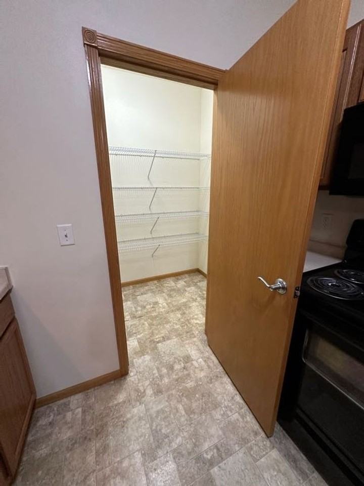 Stratford Place - Photo 7 of 24