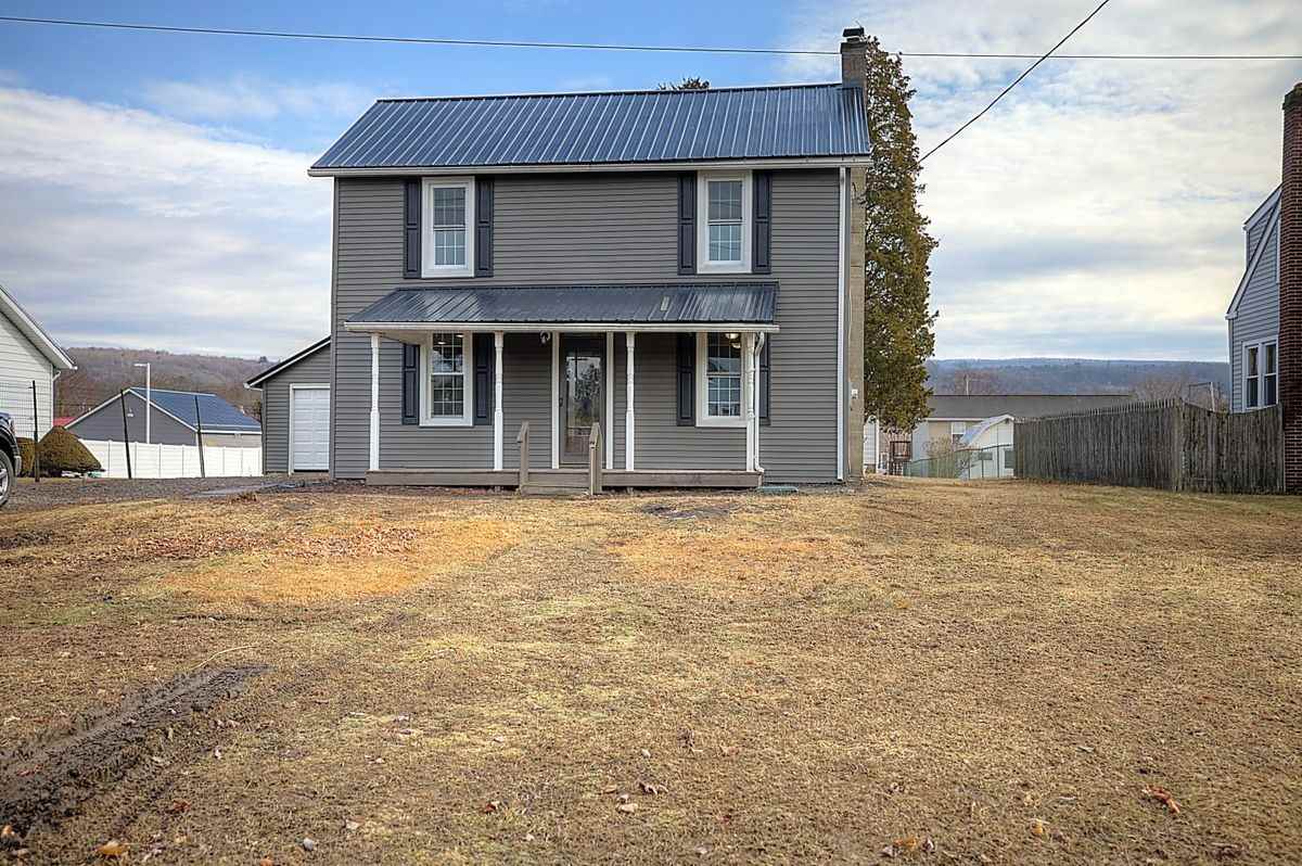 214 E 3rd St - Photo 2 of 26