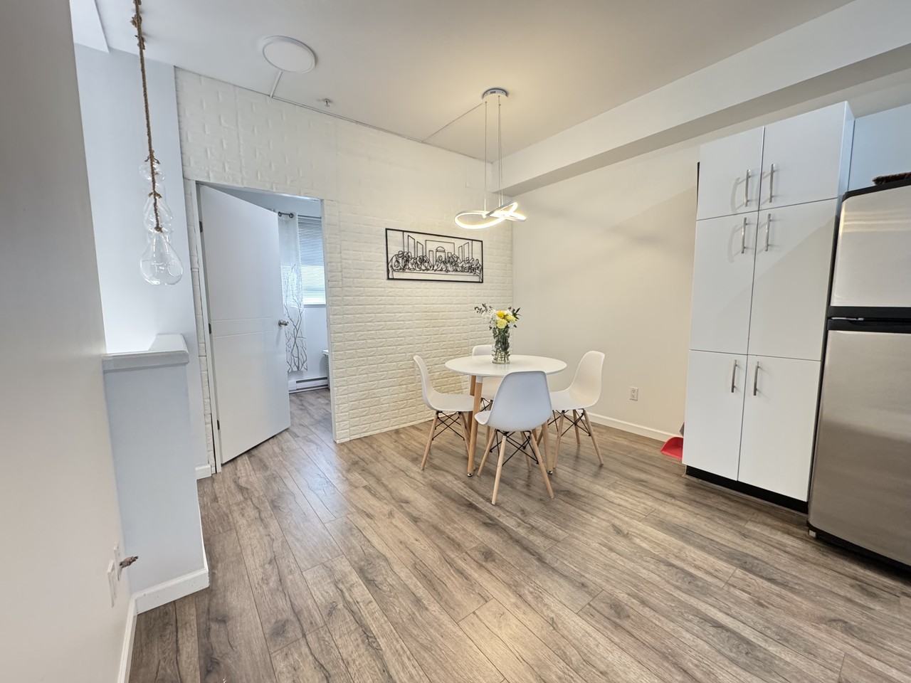 935 Ewen Avenue #11 - Photo 3 of 24