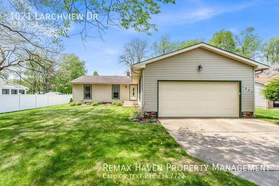 1021 Larchview Dr - Photo 2 of 33