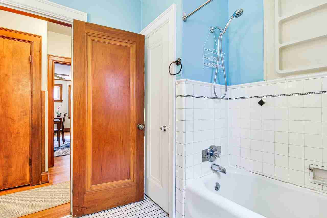 2327 Sherwood Ln #1 - Photo 6 of 23