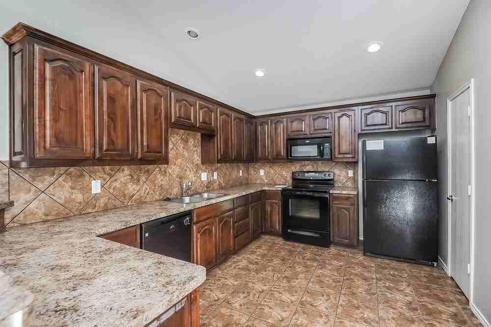 5832 Melanie Dr - Photo 7 of 16