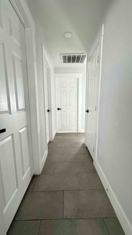 3837 W Lincoln St - Photo 6 of 23