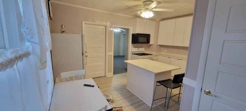 19 Rugby St #1 - Photo 3 of 11