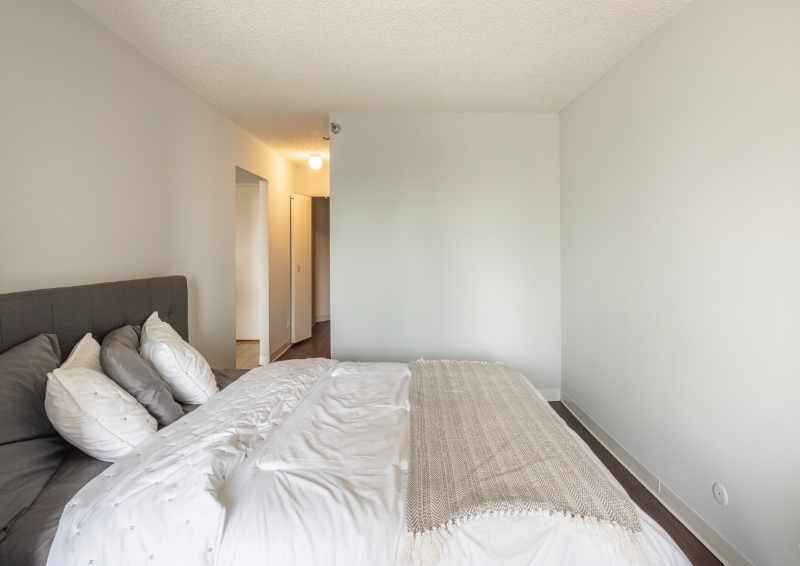 485 East Ohio Street #485EOHIO - Photo 4 of 15