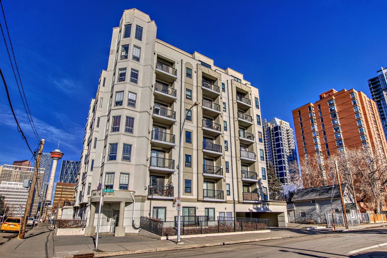 15 Ave SE & 1st St SE #202 - Photo 3 of 4