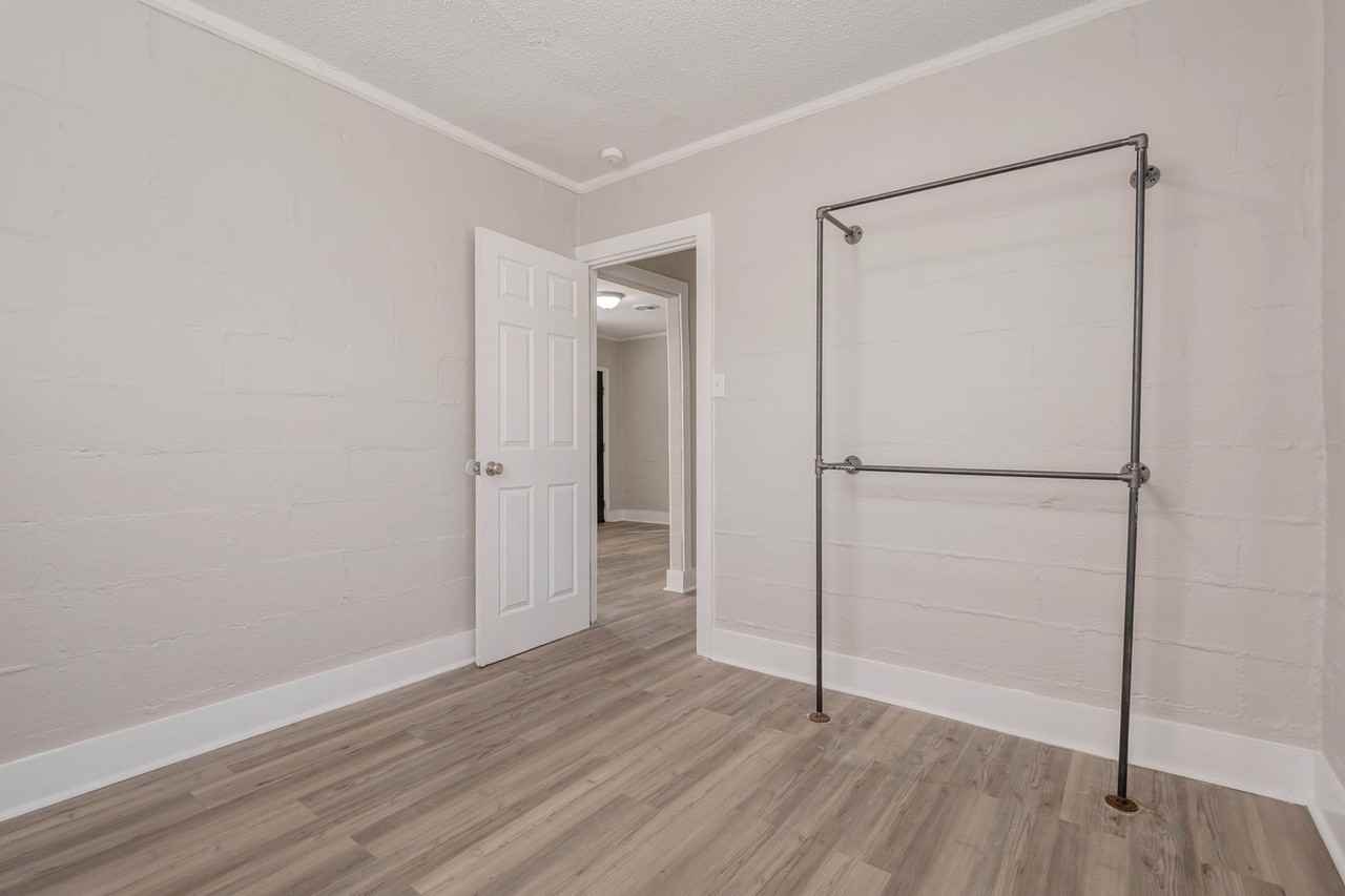 1218 Gregg St - Photo 7 of 11