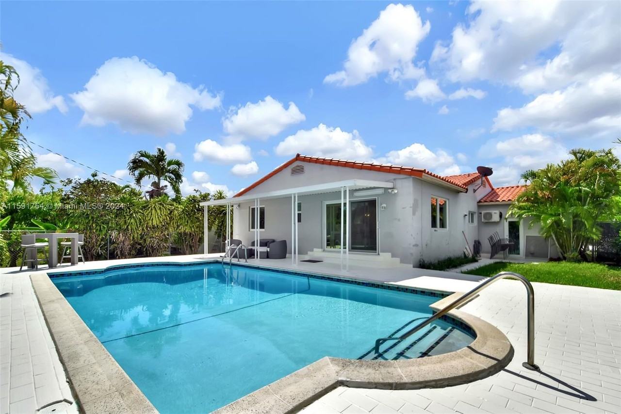 2195 Sw 25th Ter #NA - Photo 2 of 25