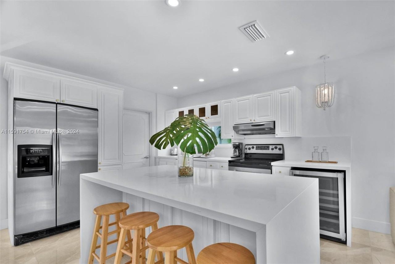 2195 Sw 25th Ter #NA - Photo 7 of 25