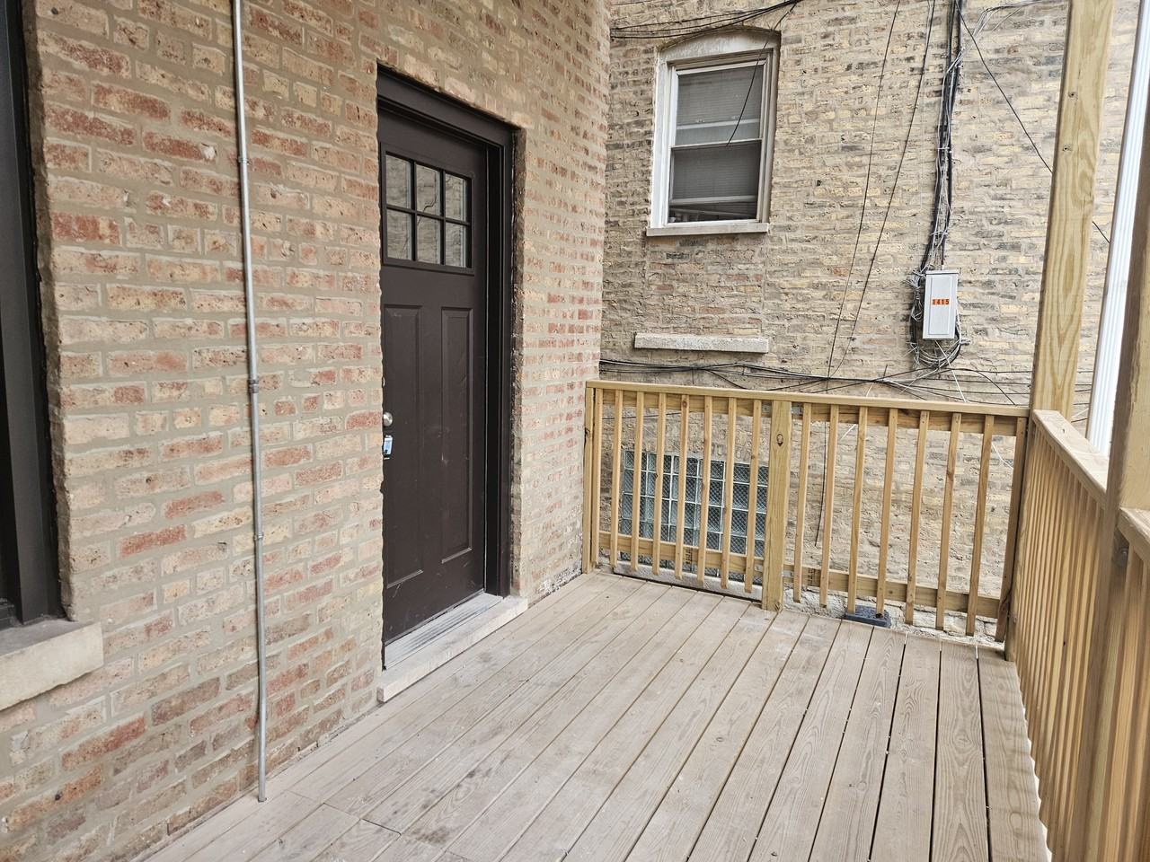 1415 W Erie St #1R - Photo 7 of 10