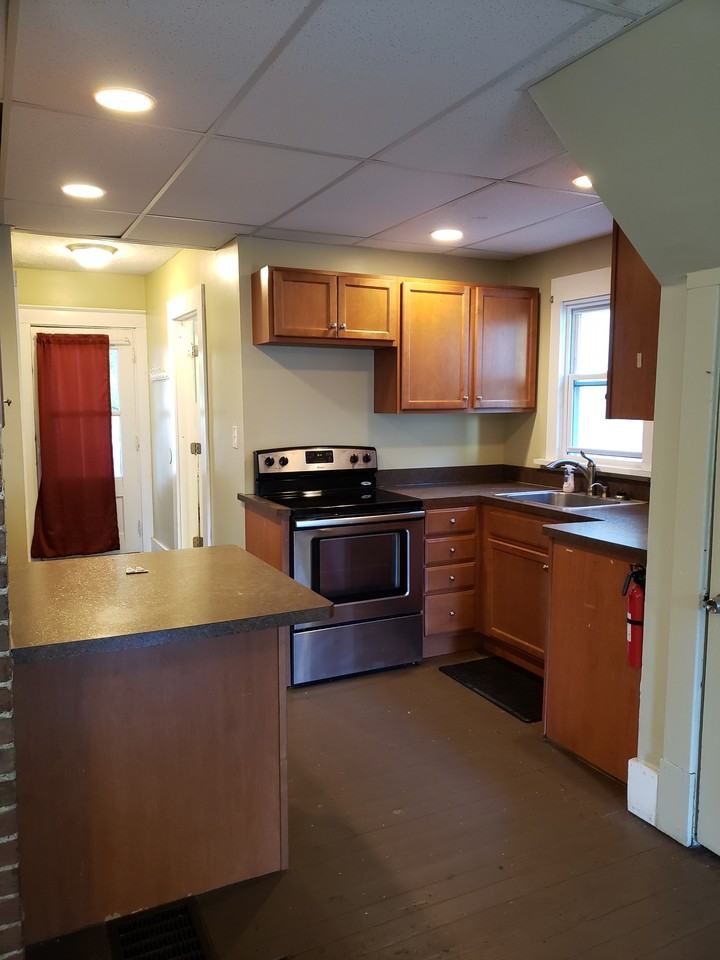 206 E Liberty St #NA - Photo 2 of 22