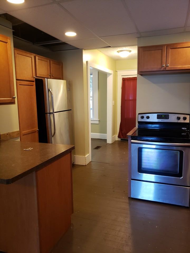 206 E Liberty St #NA - Photo 3 of 22